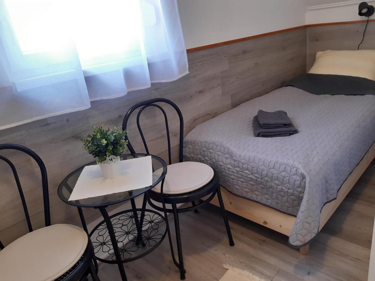Holiday Home Balatonszarszo Luaran gambar