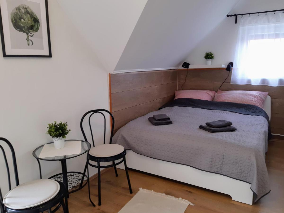 Holiday Home Balatonszarszo Luaran gambar