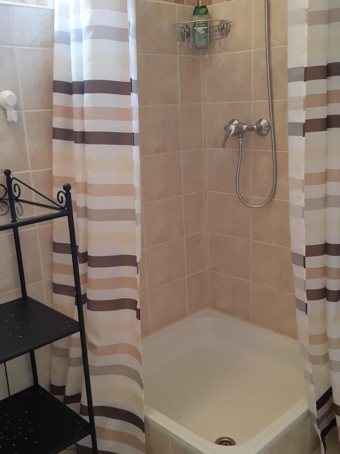 Holiday Home Balatonszarszo Luaran gambar
